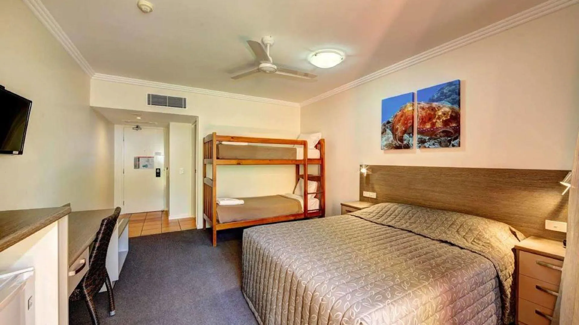 Kacy's Bargara Beach Motel